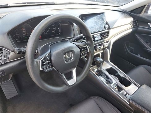 Used 2019 Honda Accord LX image 17