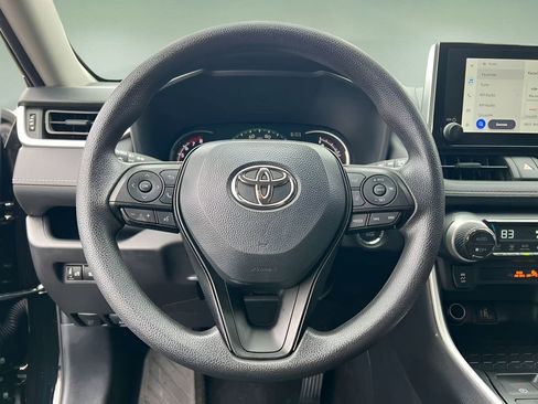 Used 2025 Toyota RAV4 XLE AWD/4WD image 14