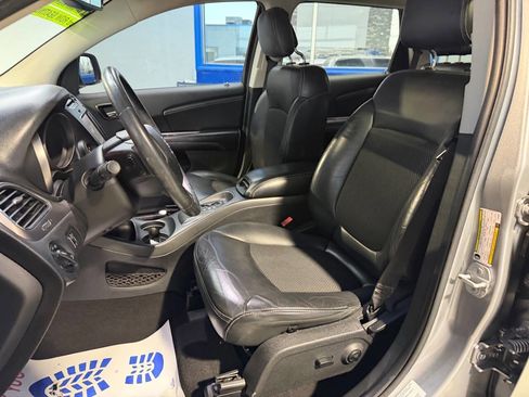 Used 2015 Dodge Journey Crossroad w/ Flexible Seating Group image 14