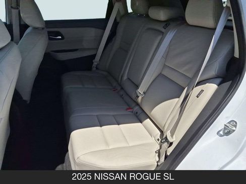 Certified 2025 Nissan Rogue SL AWD/4WD image 16