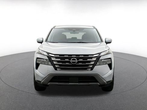 Used 2025 Nissan Rogue SV FWD image 2