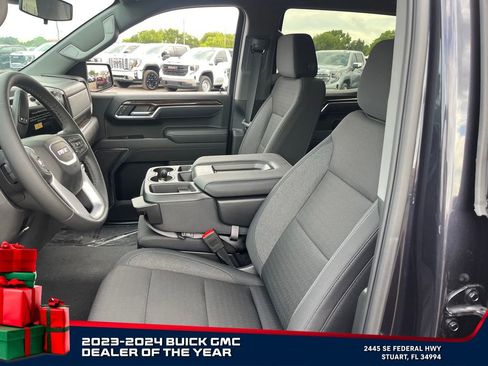 New 2025 GMC Sierra 1500 Elevation image 13