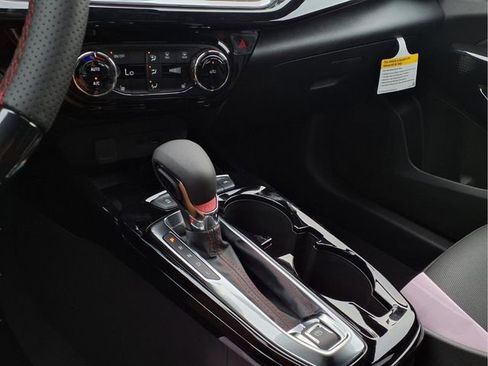 New 2026 Chevrolet Trax RS w/ Sunroof Package image 5