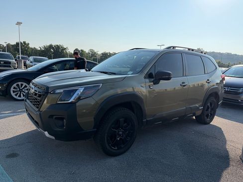 Used 2022 Subaru Forester Wilderness w/ Wilderness Package AWD/4WD image 10