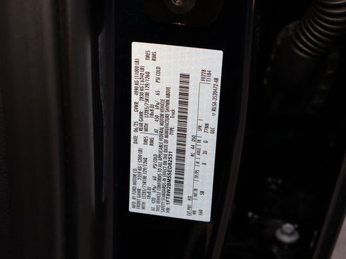 Used 2025 Ford F250 Lariat w/ Tremor Off-Road Package image 41