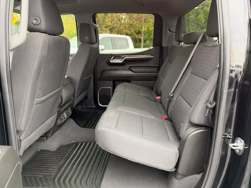 Certified 2022 Chevrolet Silverado 1500 RST w/ Z71 Off-Road Package AWD/4WD image 7