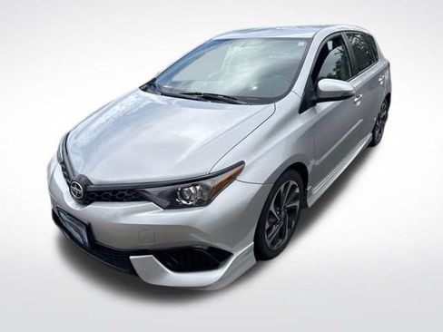 Used 2016 Scion iM FWD image 5