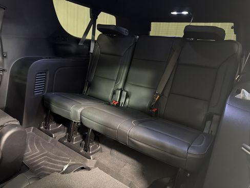 Used 2022 GMC Yukon XL Denali AWD/4WD image 11