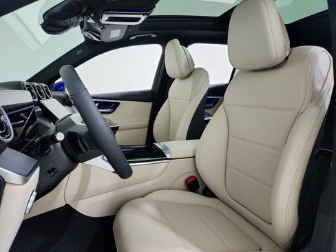 New 2026 Mercedes-Benz GLC 300 image 13