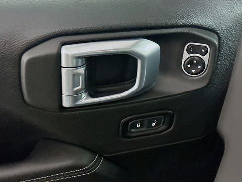 Used 2023 Jeep Wrangler Sahara w/ Cold Weather Group image 15