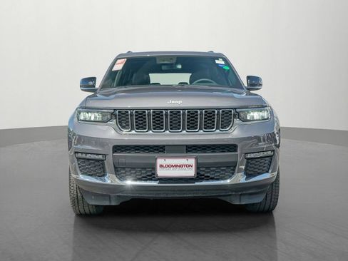 Used 2024 Jeep Grand Cherokee L Limited AWD/4WD image 2