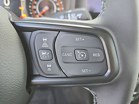 New 2025 Jeep Gladiator Sport image 19