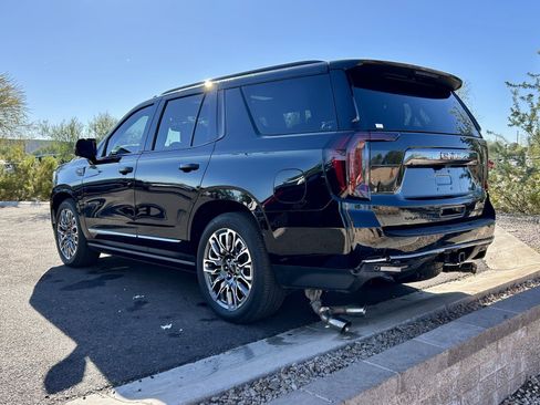 Used 2023 GMC Yukon Denali Ultimate image 5