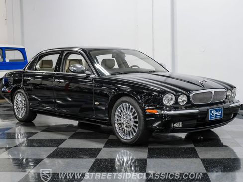 Used 2007 Jaguar XJ8 L RWD image 14