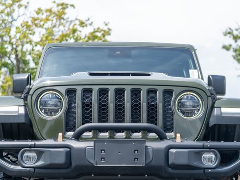 Used 2022 Jeep Wrangler Unlimited Rubicon w/ Xtreme Recon 35" Tire Package AWD/4WD image 33