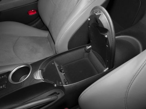 Used 2017 Nissan 370Z Sport image 20