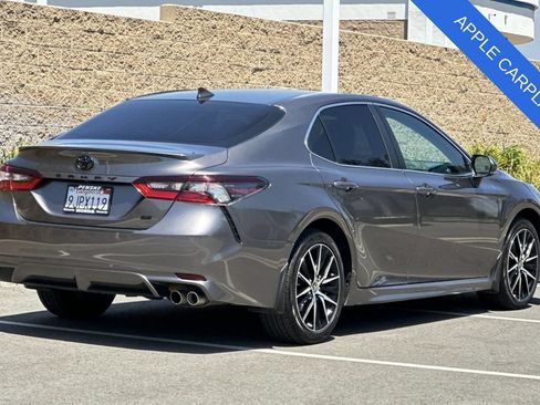 Used 2024 Toyota Camry SE FWD image 4