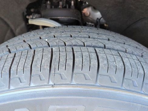 Used 2023 Chevrolet Silverado 1500 RST w/ Z71 Off-Road Package image 11