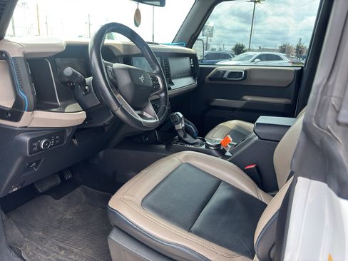 Used 2022 Ford Bronco Wildtrak AWD/4WD image 2