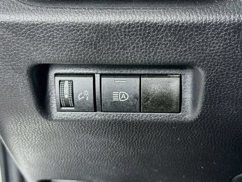 Used 2025 Toyota RAV4 LE AWD/4WD image 21