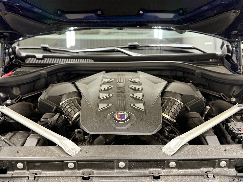 Used 2025 BMW ALPINA XB7 AWD/4WD image 75