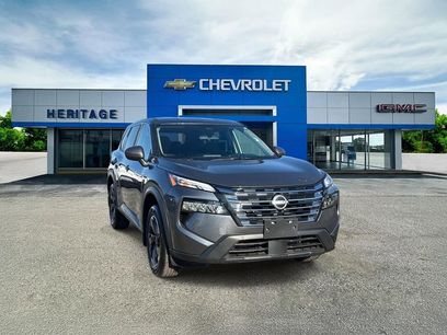 Used 2025 Nissan Rogue SV