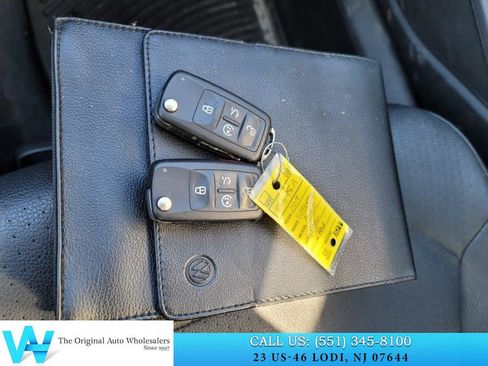 Used 2017 Volkswagen Passat 1.8T SE image 23