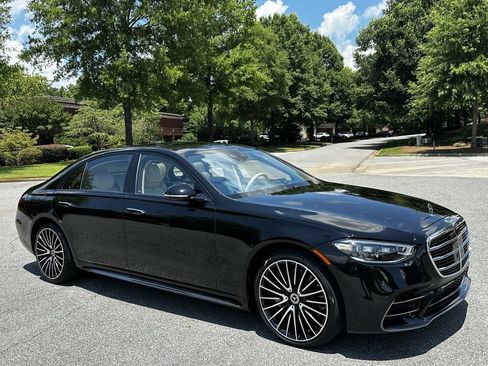 Certified 2023 Mercedes-Benz S 580 4MATIC Sedan image 2