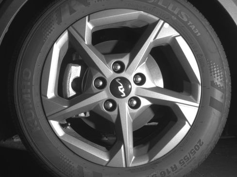 Used 2025 Kia K4 LXS image 12