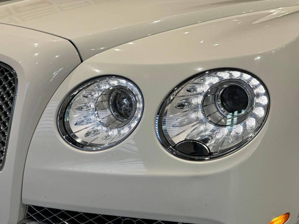 Used 2018 Bentley Flying Spur V8 AWD/4WD image 10
