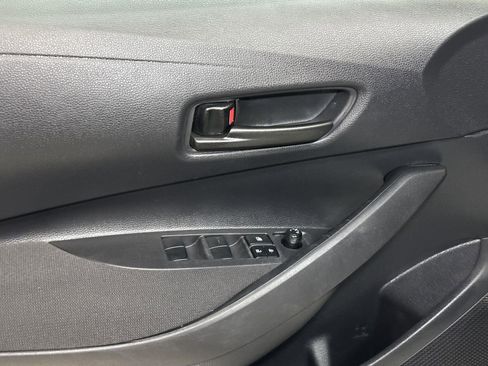 Used 2025 Toyota Corolla LE FWD image 21