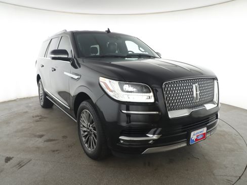 Used 2020 Lincoln Navigator 2WD image 3
