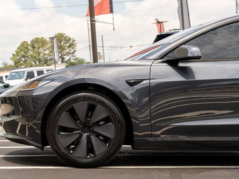 Used 2025 Tesla Model 3 RWD image 21
