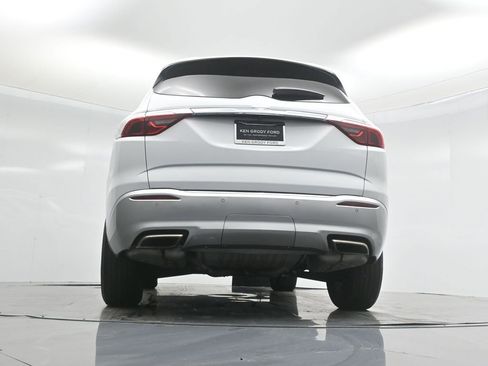 Used 2022 Buick Enclave Essence image 51
