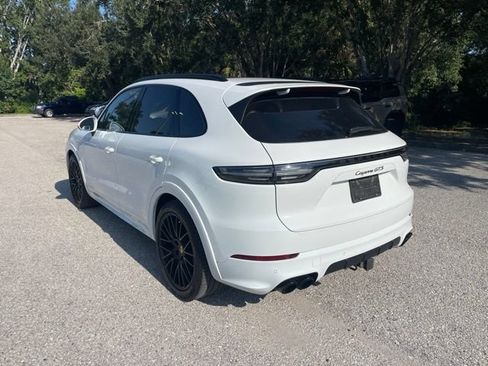 Used 2022 Porsche Cayenne GTS AWD/4WD image 4