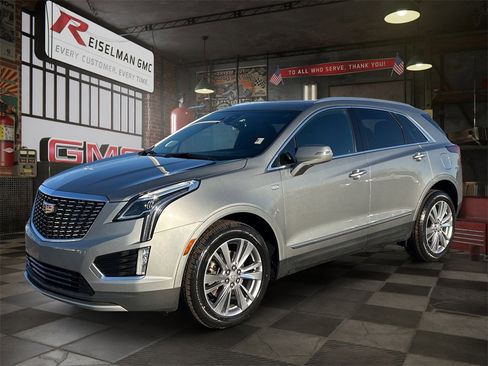 Used 2024 Cadillac XT5 Premium Luxury image 1