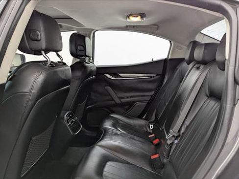 Used 2015 Maserati Ghibli RWD image 16