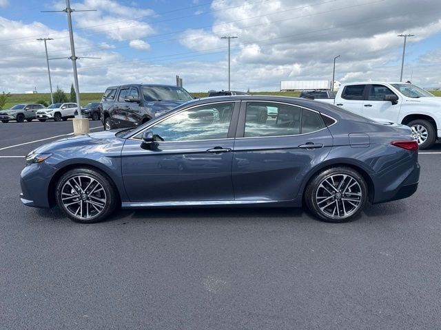 Used 2026 Toyota Camry XLE FWD image 7