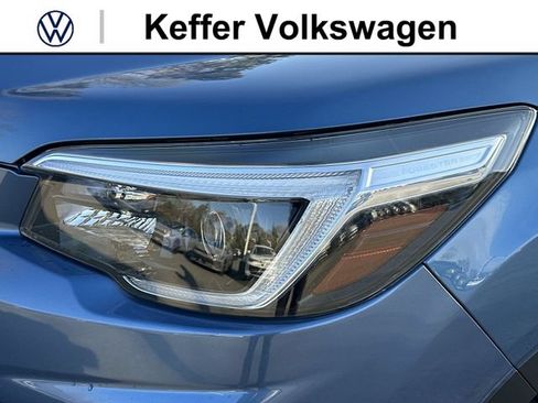 Used 2021 Subaru Forester Premium AWD/4WD image 9