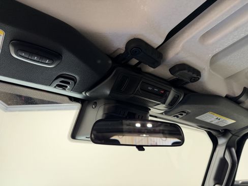 Used 2024 Jeep Wrangler Willys image 7