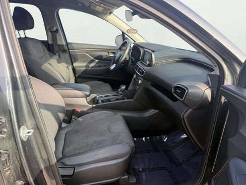 Used 2019 Hyundai Santa Fe SEL image 11
