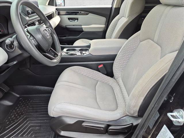 Used 2023 Honda Pilot LX image 22