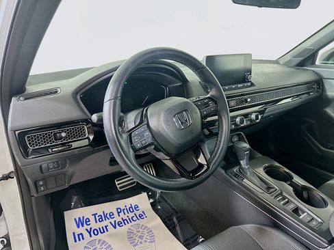 Used 2023 Honda Civic Sport image 9