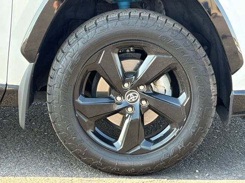 Used 2020 Toyota RAV4 XSE w/ XSE Grade Weather Package AWD/4WD image 11