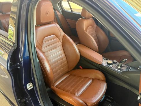 Used 2017 Alfa Romeo Giulia Ti w/ TI 19" Sport Package RWD image 35