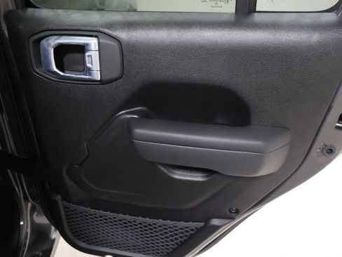 New 2026 Jeep Gladiator Sport image 14