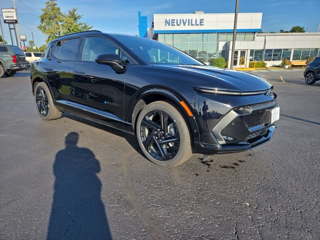 Certified 2026 Chevrolet Equinox EV RS w/ Active Safety Package 3 AWD/4WD image 1