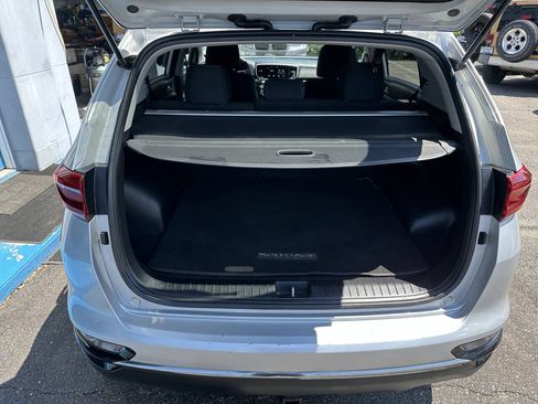 Used 2020 Kia Sportage LX w/ LX Popular Package AWD/4WD image 17