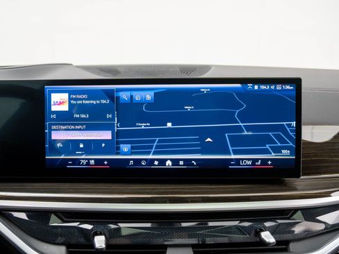 Used 2024 BMW X7 xDrive40i image 22