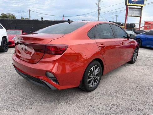 Used 2024 Kia Forte LXS w/ LXS Technology Package FWD image 5